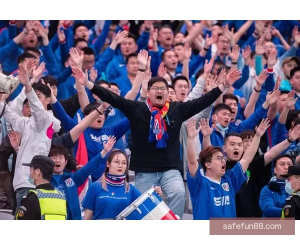 唇语专家解读追梦与老鹰球迷互怼幽默对话趣味分析